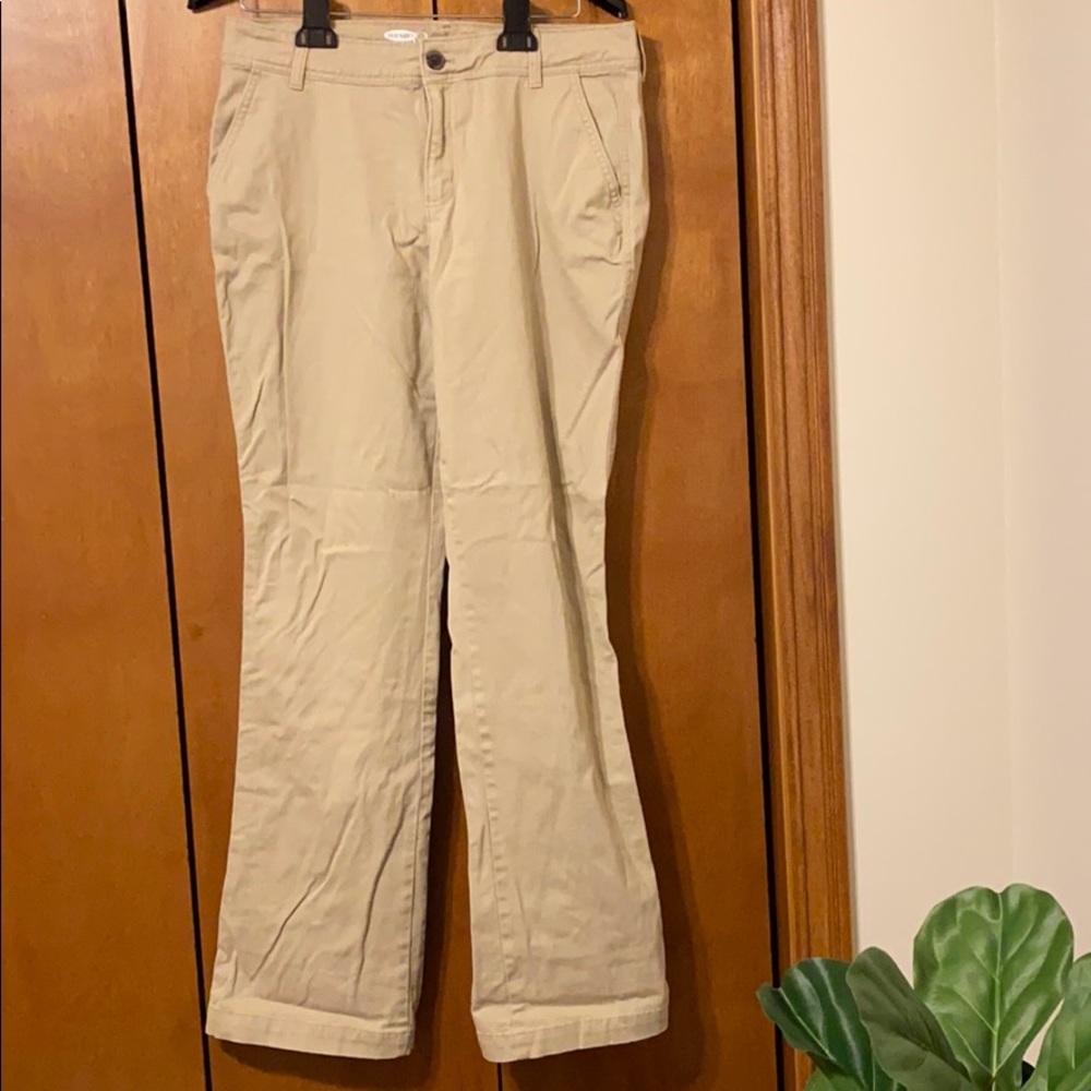 Old Navy sweetheart khaki pants size 10